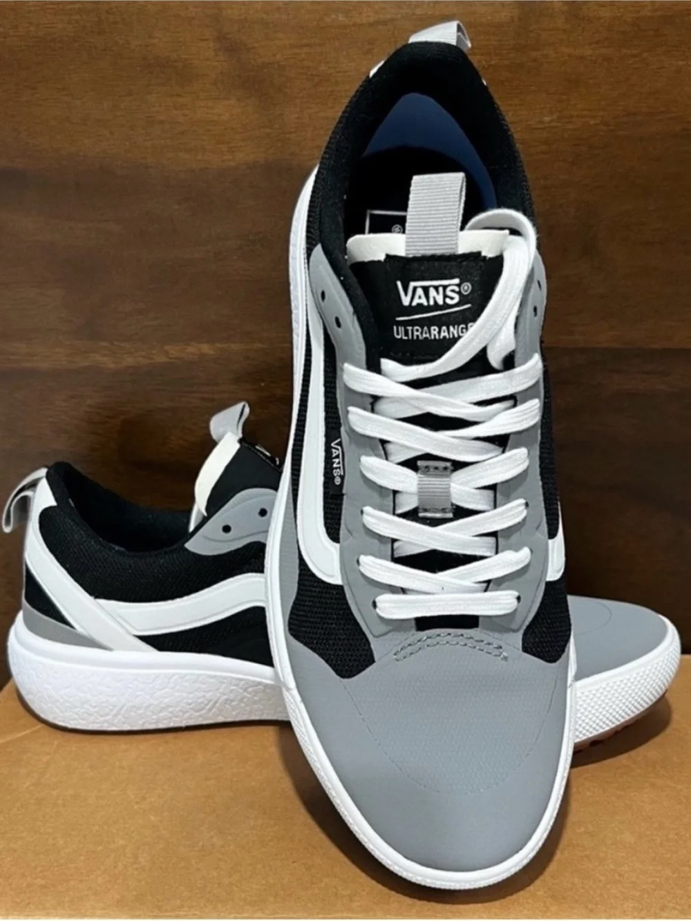 New Vans Ultrarange Exp Black, Gray & White Sneakers